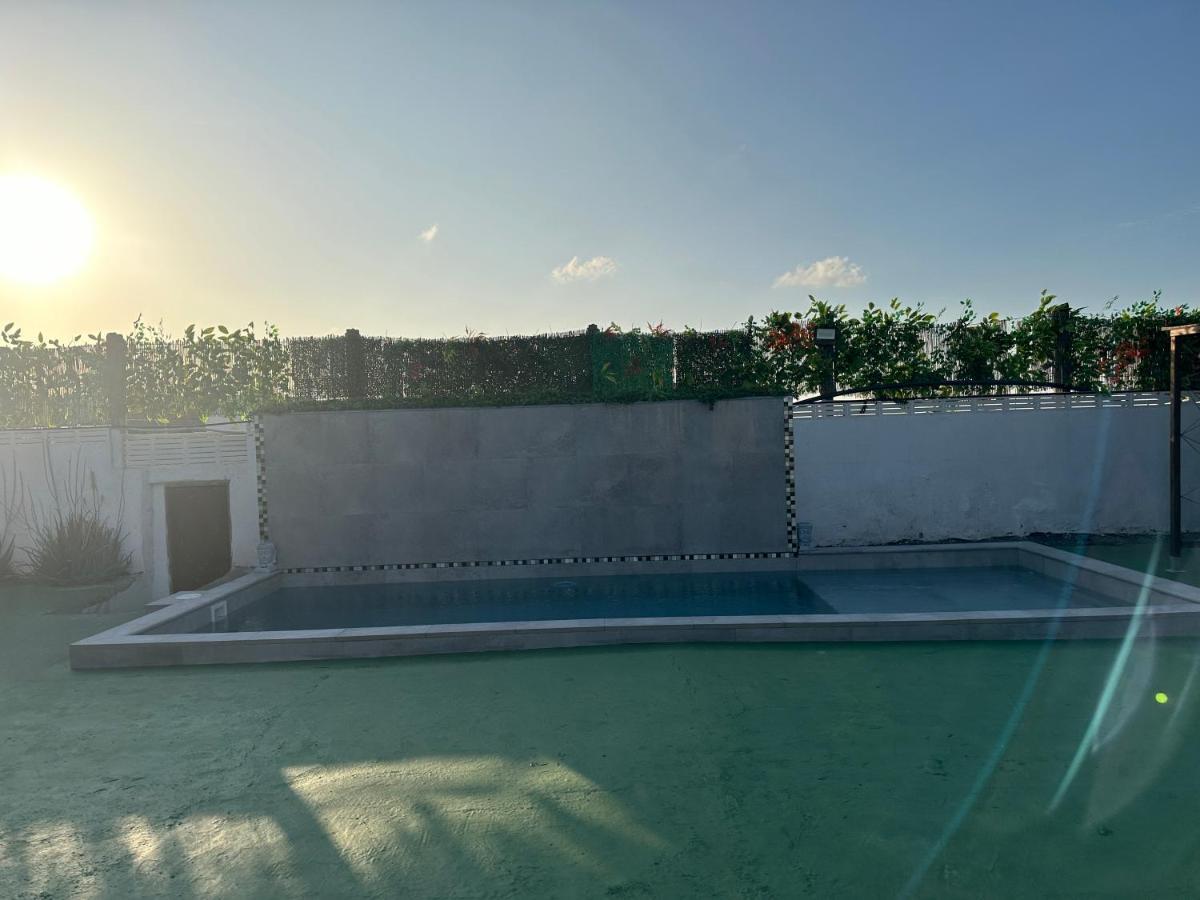 Valtisya Pool And Airport Guest House Telde Luaran gambar